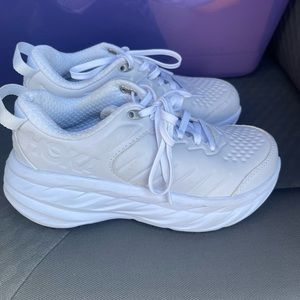 ❌SOLD ❌HOKA one one white shoes size 6❌❌